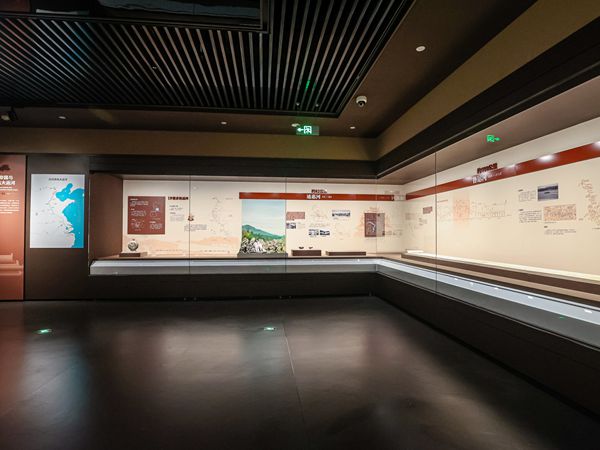 優(yōu)秀博物館展柜照片 恒溫恒濕文物展柜